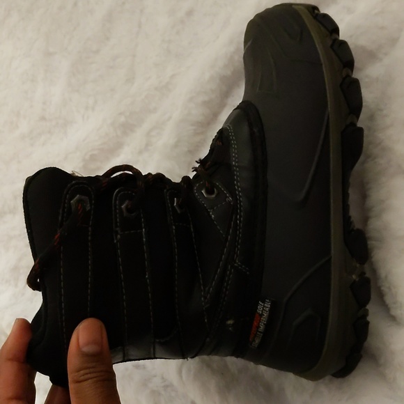 Canadiana| Black Thinsulate Boots Waterproof soles Black Laced Up - Picture 6 of 15